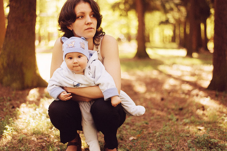 весело погуляли (Славик с мамой, очаровательной Ксюшей)