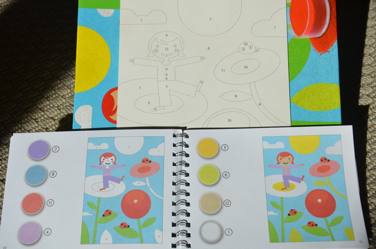 Художественный комплект Djeco Рисование песком " В саду"