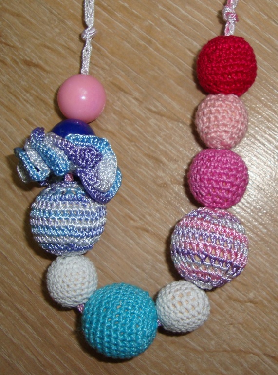 Кулинарная книга и слинги для Настюши