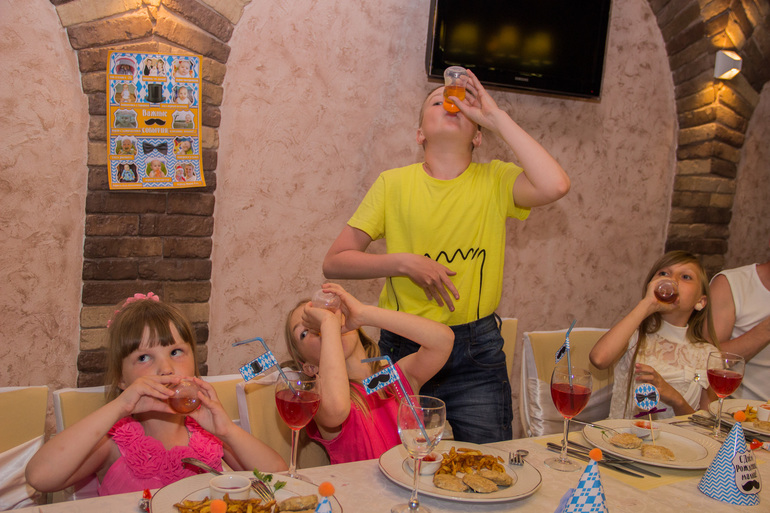 Павлуше годик )))