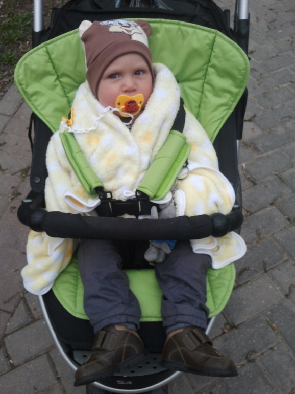 МАксюня болеет