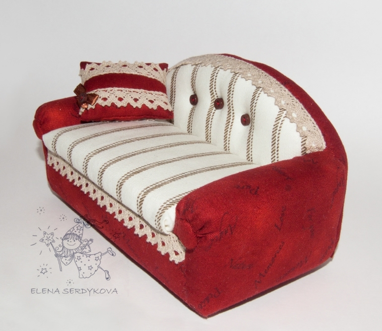 диван для кукол