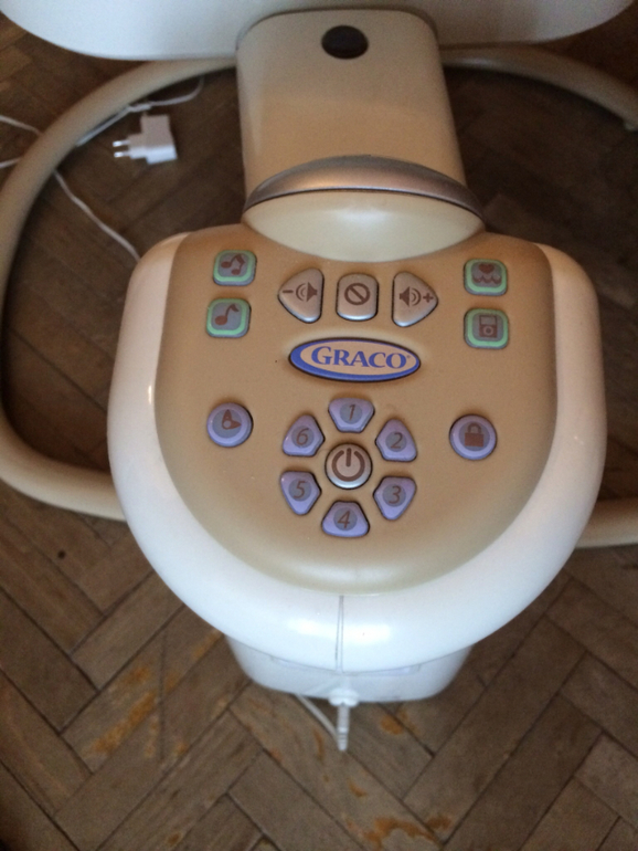 Продам успокаивающий центр Graco Sweetpeace