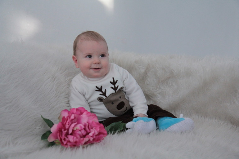 полугодовасики))))))))