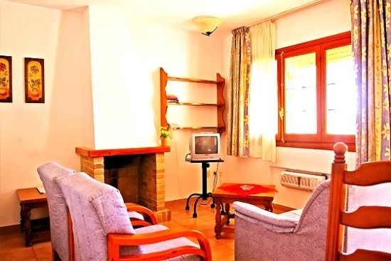 Дом отдыха с общим бассейном на 4 человекa в Кальпе, нa Коста Бланкe, в Испании.