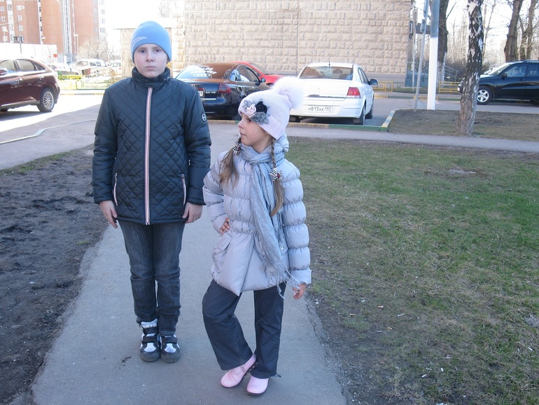 Солнечно, но холодно. А ведь было так тепло.....