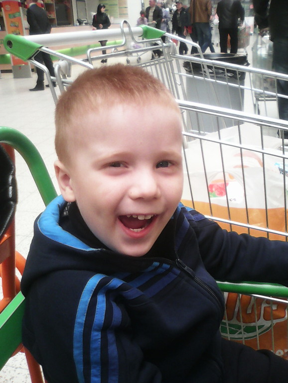 Дениске 3 года и 5 месяцев