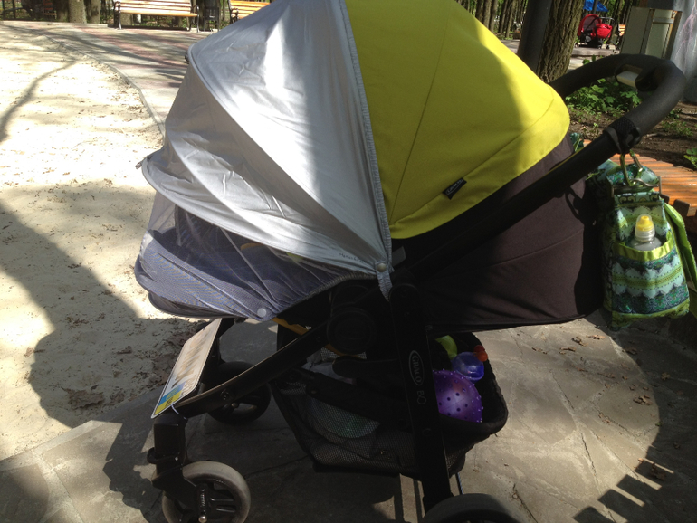 Защита от солнца с москиткой от Mamas&papas; на Макларен БМВ!