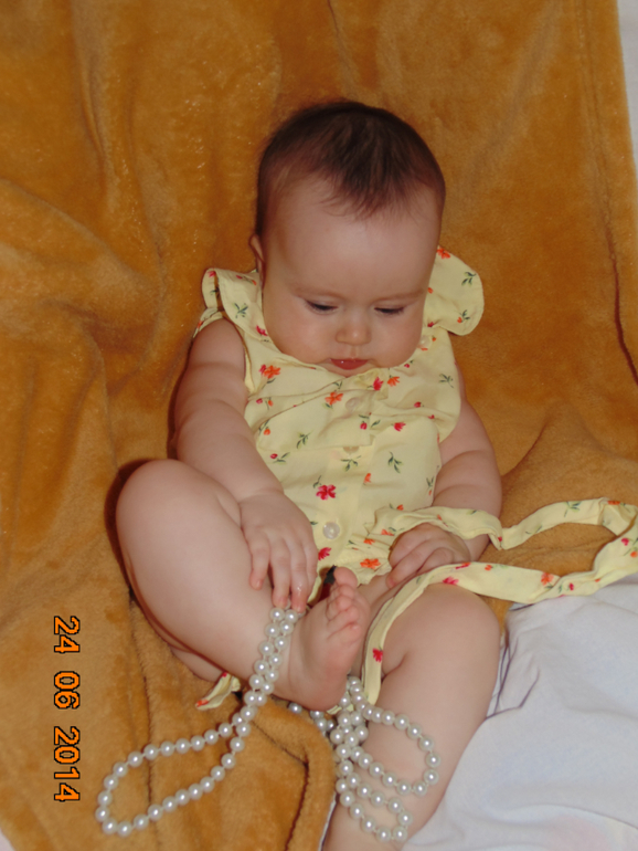 Нам пол годика