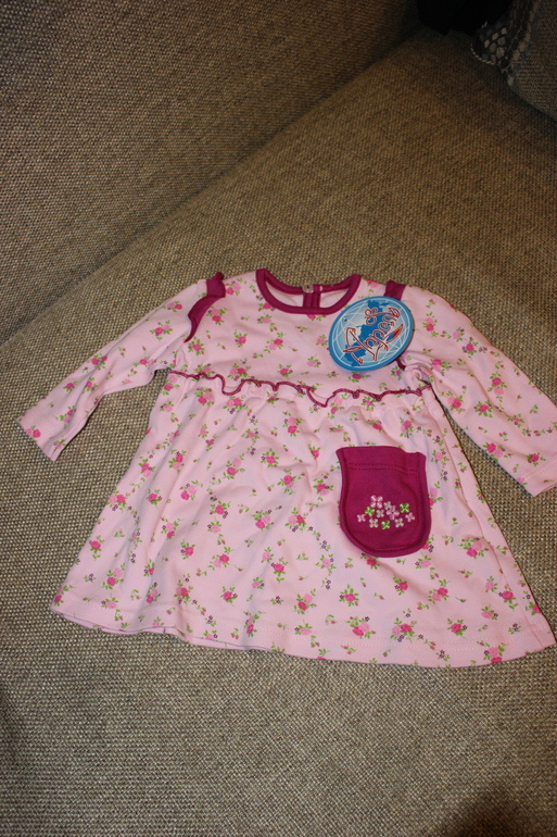 На девочку от 0 до года,все вещи в отличном состоянии,почта