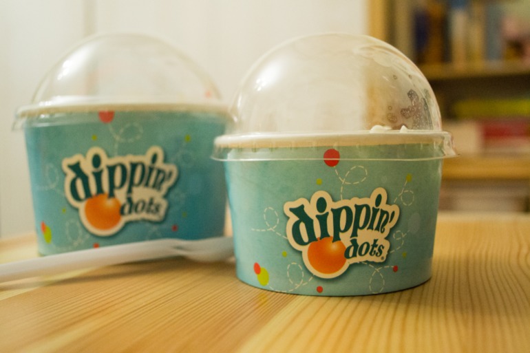 Мороженое dippin'dots