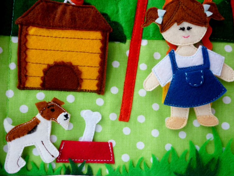 Кукольный домик-сумочка.