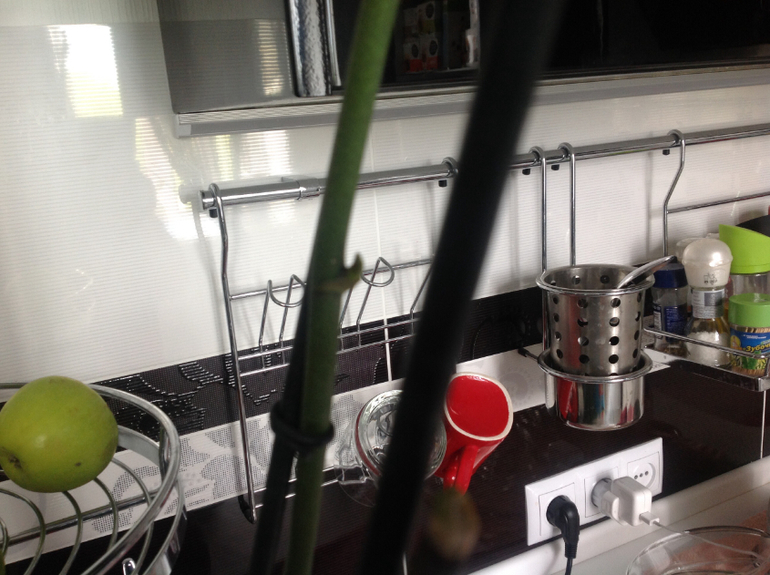 Знающие подскажите пожалуйста.