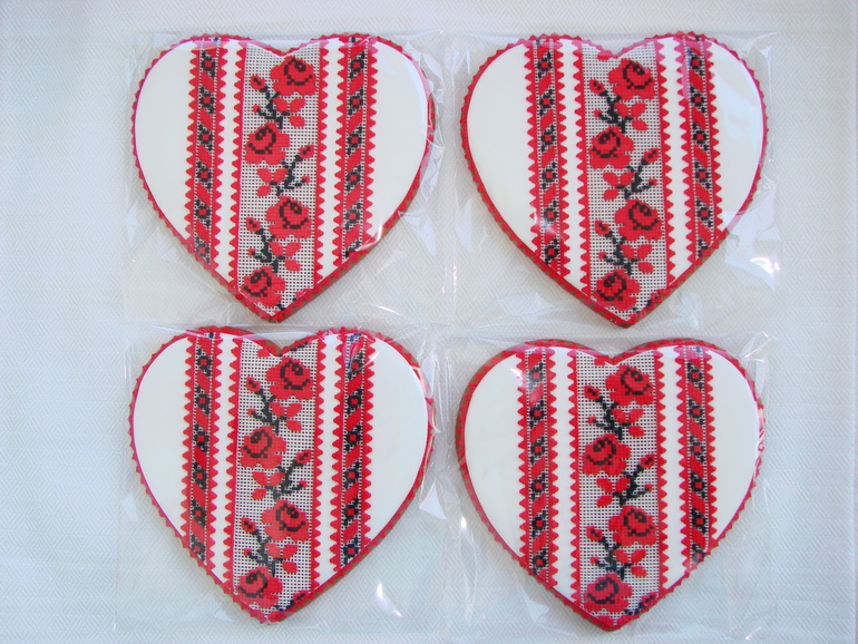 Снова вышиванки