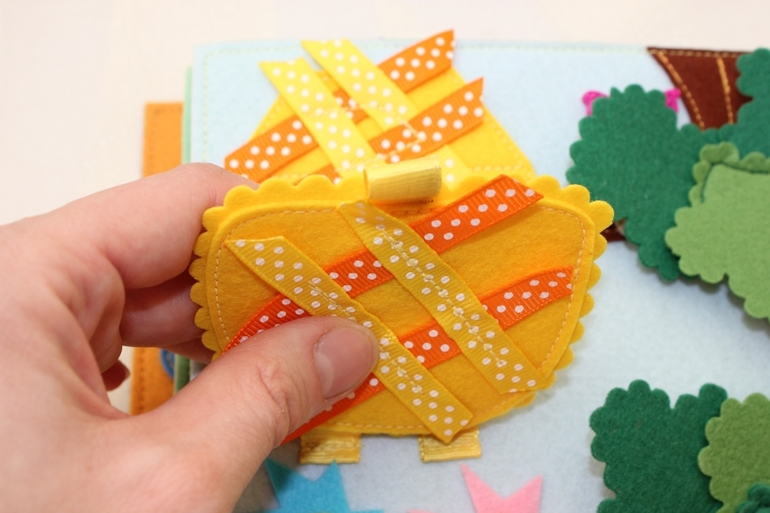 Развивающая книжка.