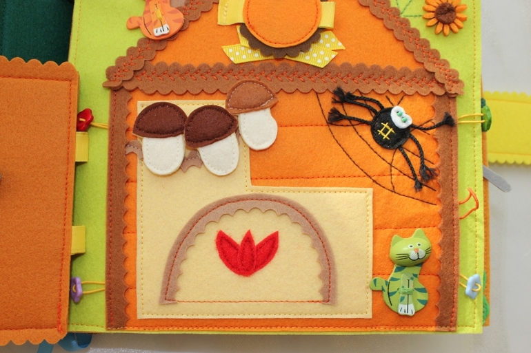 Развивающая книжка.