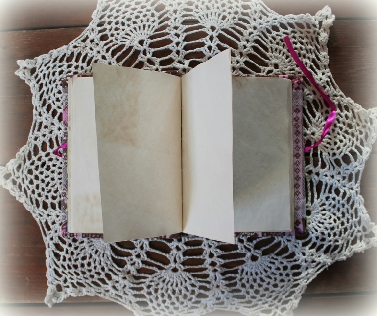 Сиреневый модный блокнотик.