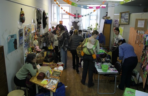 Сегодня стартовала Гаражная распродажа детских вещей в пользу фонда!