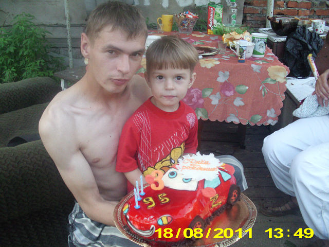 а это наш сыночек )))