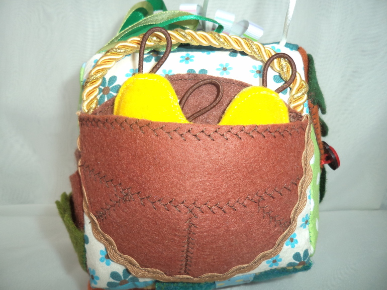 Развивающий кубик для деток после годика