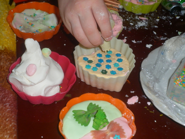 А мы всё играем))