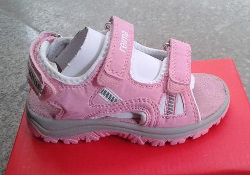 Reima сандалии на девочку размеры 22,23,27,28,29,30. Цена 1000 р