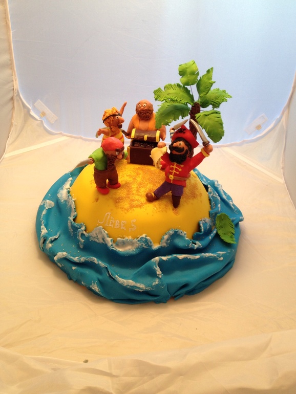 Торт с пиратами