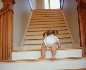 Защита на лестницу для детской безопасности