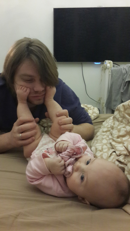 Арине сегодня полгодика!