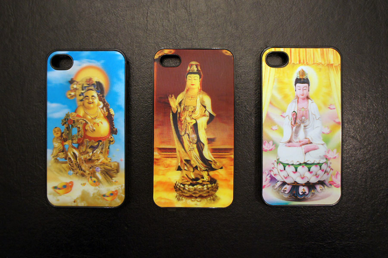 Продам чехол и крышки для Iphone 4 и 5
