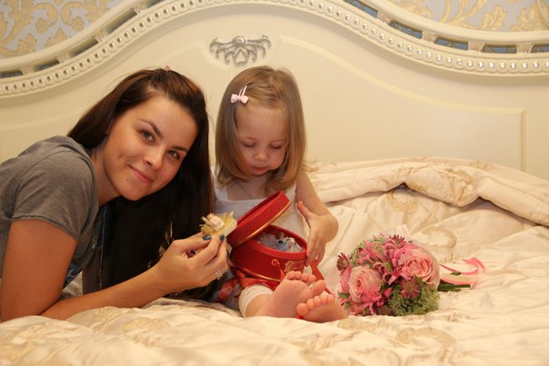 Девочки всем привет....)