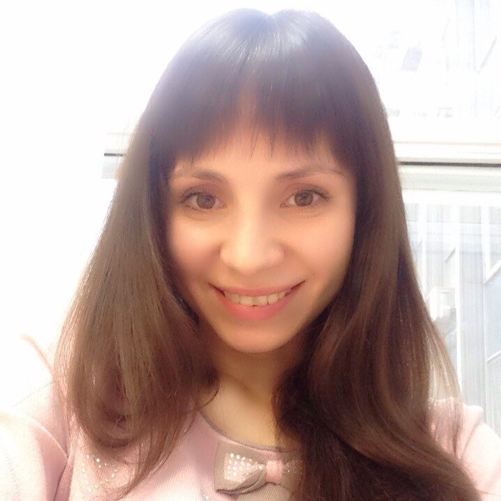 Девчули помогите с прической, пожалуйста)