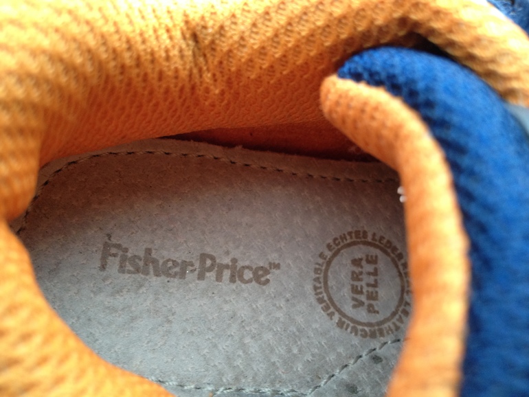 Продам кроссовки «Fisher Price» 500 руб