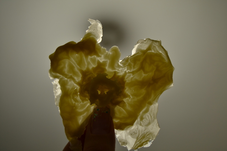 Гадание на восковой свече.