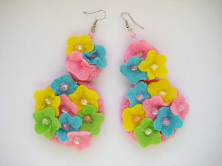 Яркие серёжки из фетра (видео мк)