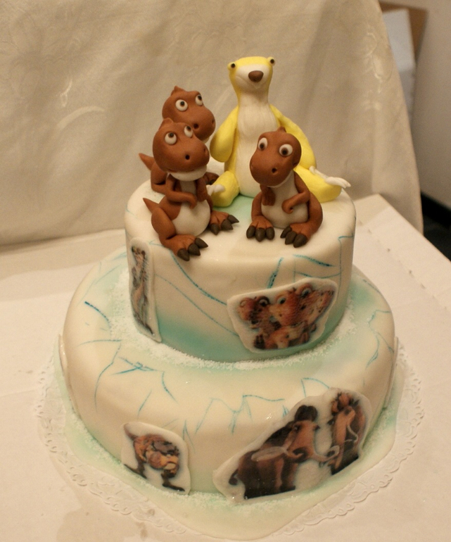 Выкладываю сразу много тортиков)