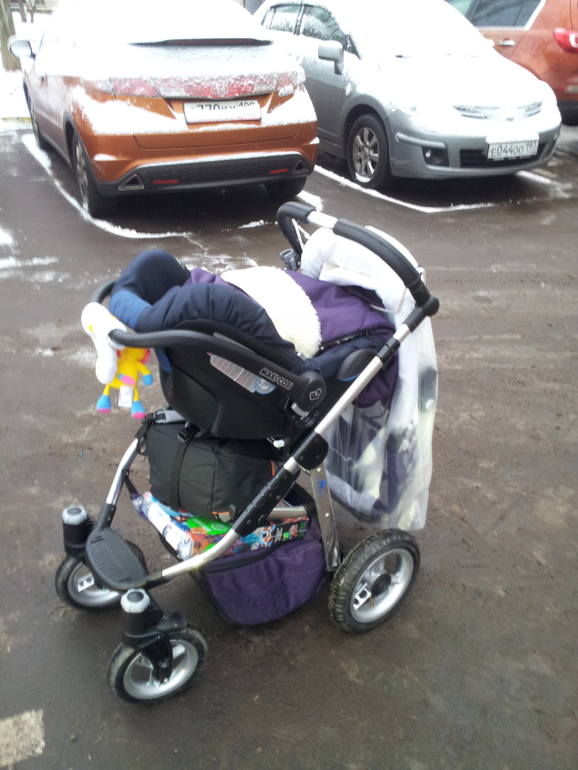 Noordline Edel Viva 2 в 1 плюс адаптер для Макси кози. 17000. почти новая (бу 3 месяца и редко)