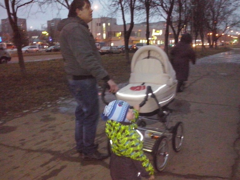 я очень рада что мама двух замечательных детишек.....