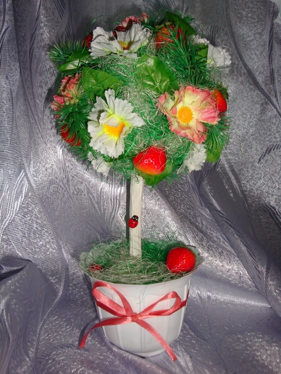 Ягодное настроение - топиарии (много фото)