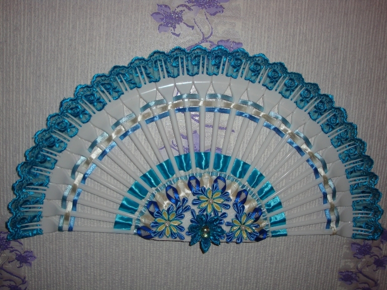 Ну куда же без вееров из вилок?)