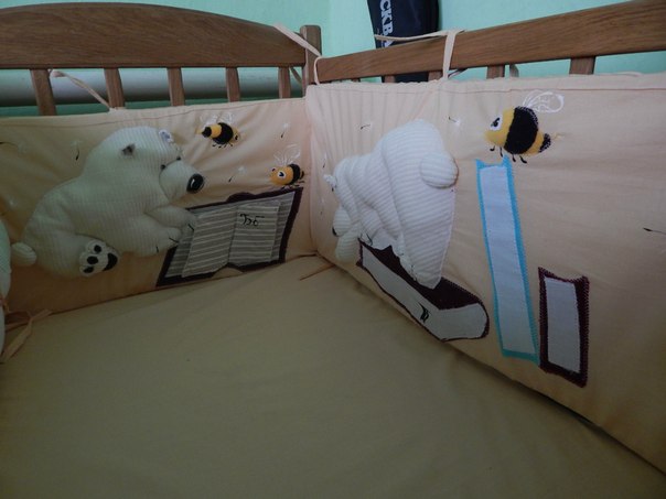 Белые медведи ))