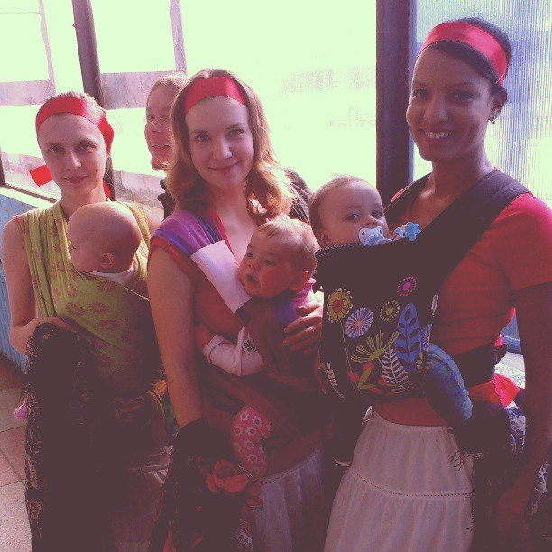 Что еще делают кормящие мамы)))