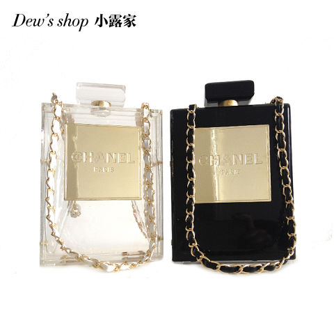 Как вам такая оригинальная сумочка от CHANEL?