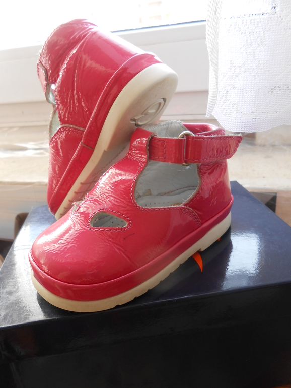 итальянская обувь новая и б/у 18-21р. 1000 руб.за пару