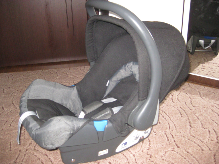 Автокресло-переноска Mothercare Meteor 0+ (от рождения до 12-15 месяцев, вес ребенка до 13 кг)