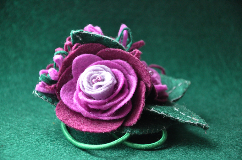 Браслет на руку мне и ободок доче