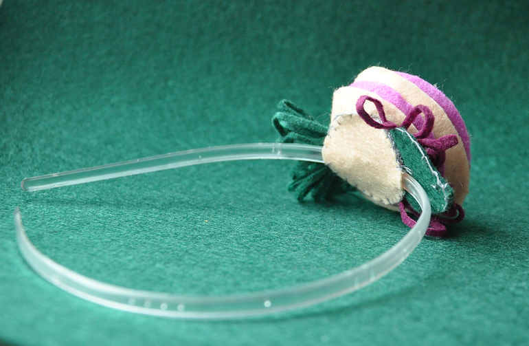 Браслет на руку мне и ободок доче