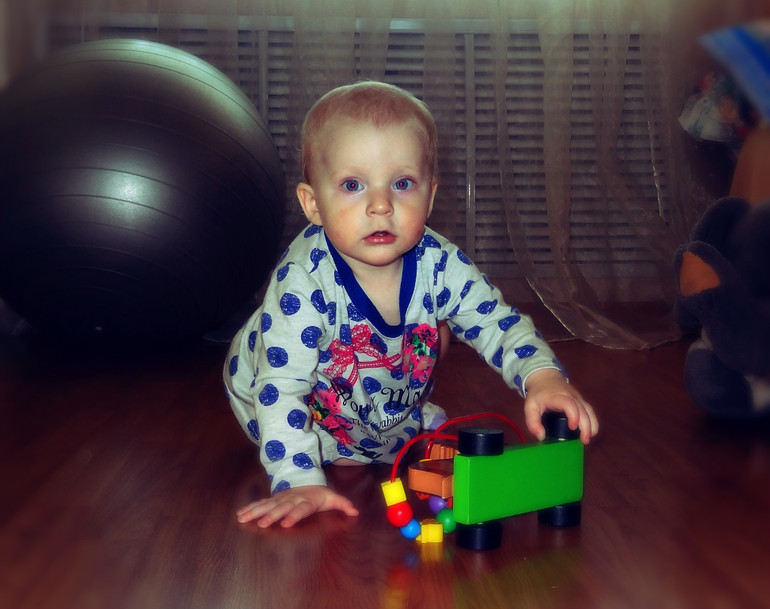 Сонечке 11 месяцев :) До годика совсем чуть-чуть осталось ;)