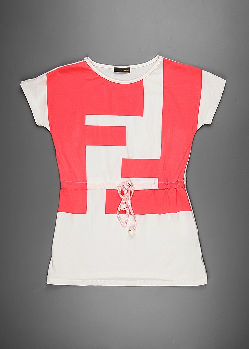 ТУНИКА FENDI 2000 руб на 2,4 года