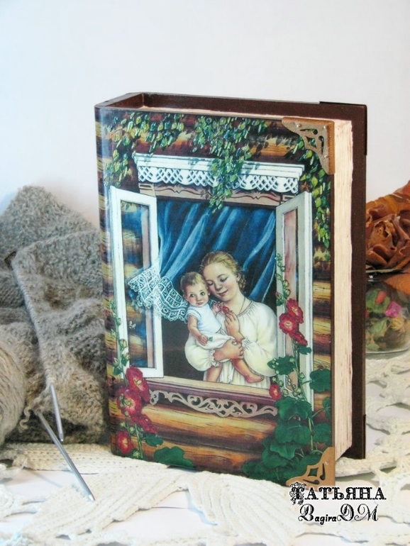 Шкатулка-книжка "Мамино окошко"
